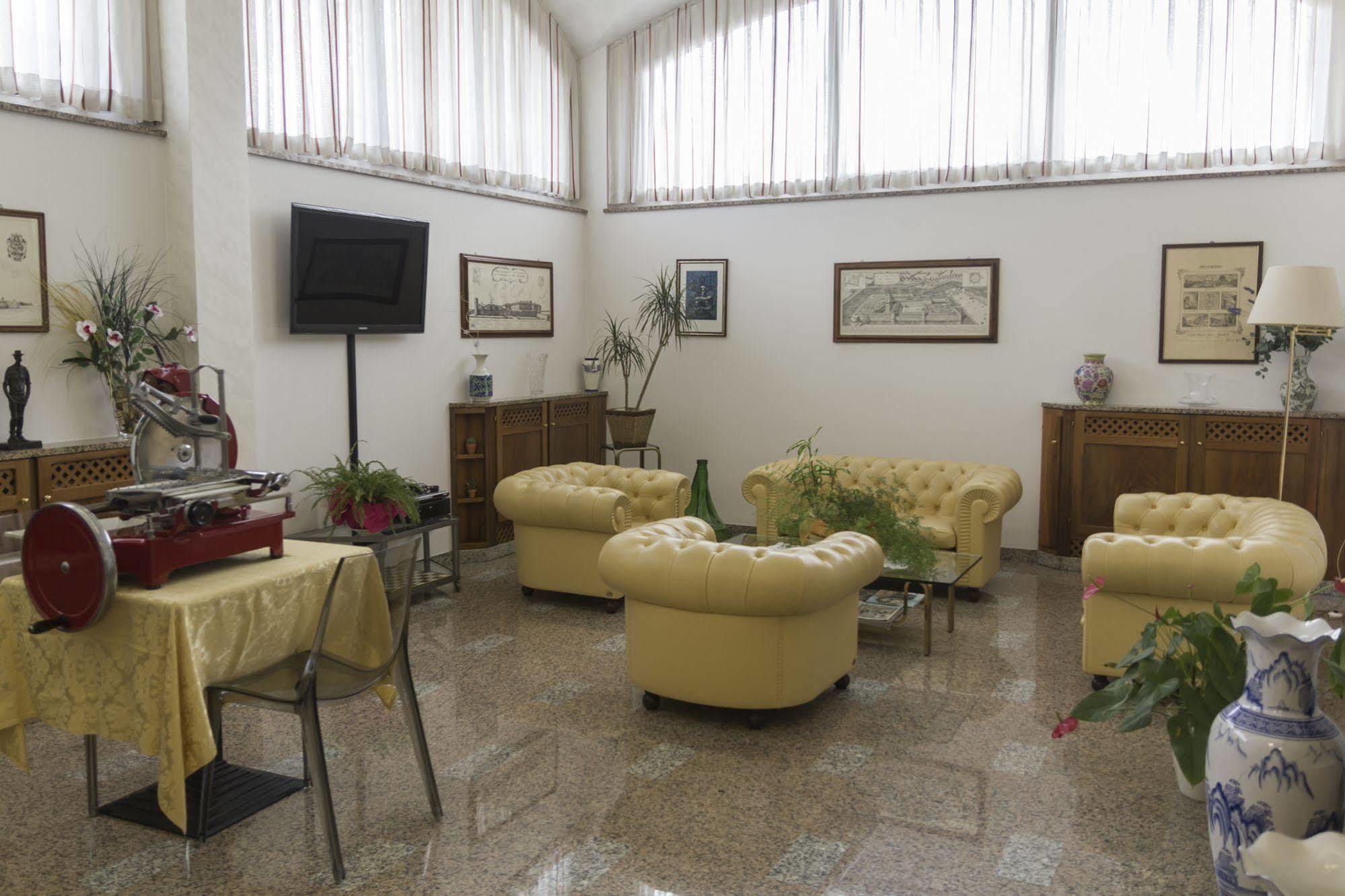 Hotel Pico Mirandola Kültér fotó