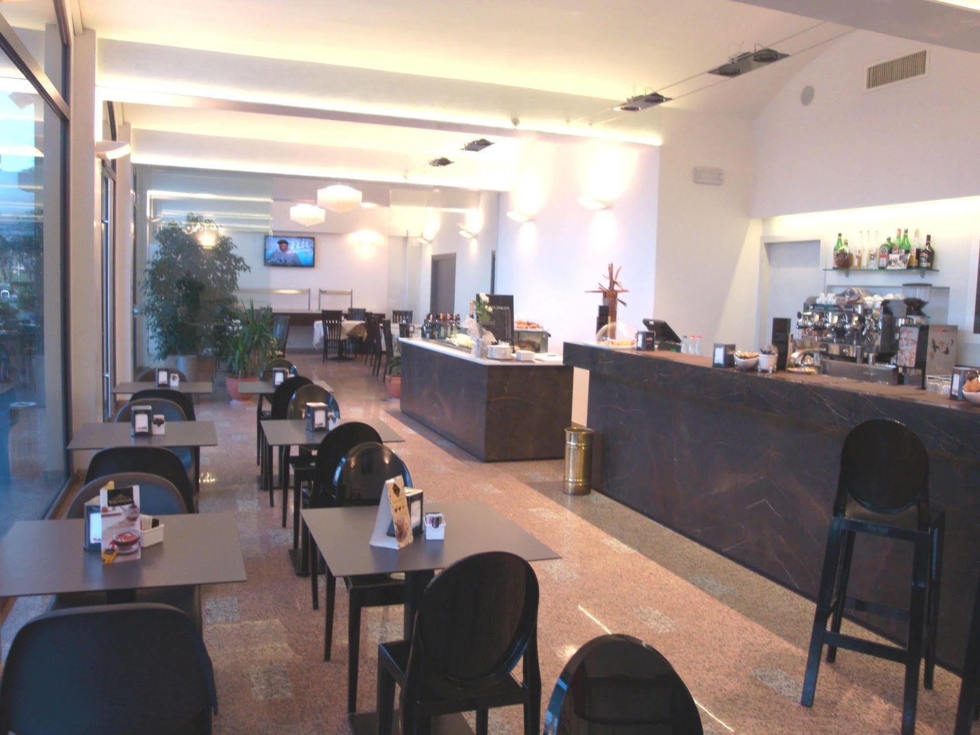 Hotel Pico Mirandola Kültér fotó