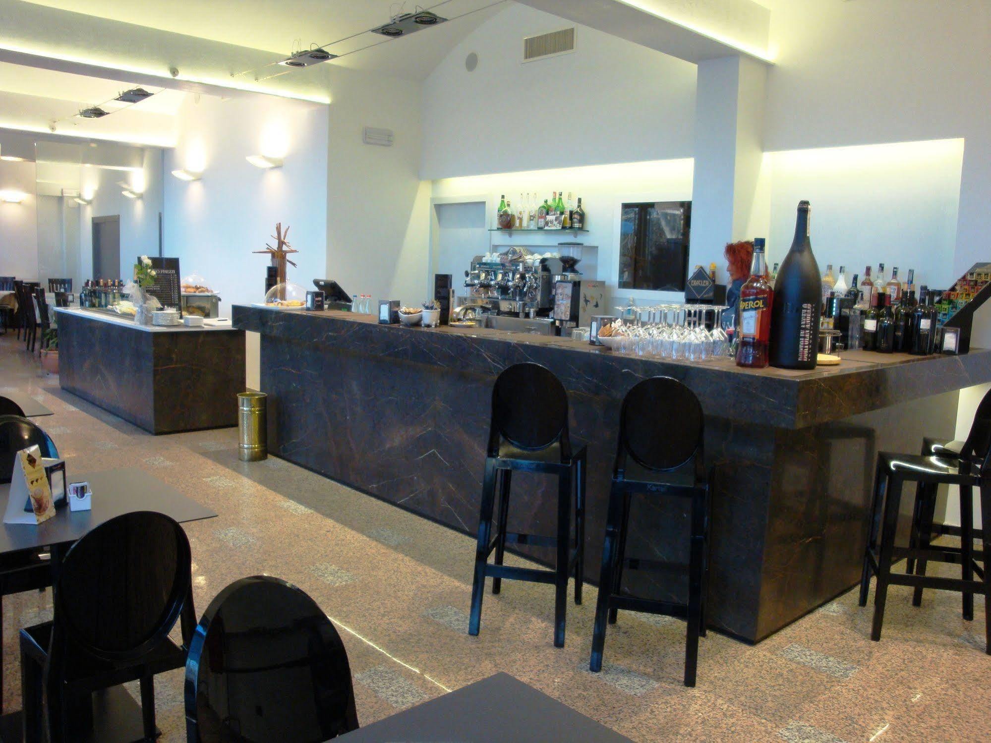 Hotel Pico Mirandola Kültér fotó